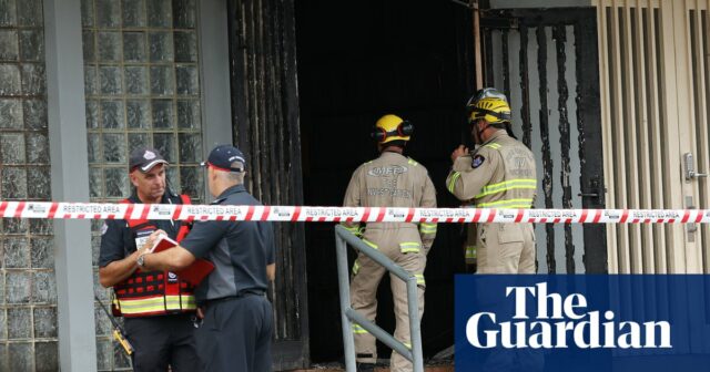 Murray Watt sagt, der Brandanschlag auf eine Synagoge in Melbourne „sieht aus wie Terrorismus“, während Dutton Labour dafür verantwortlich macht

