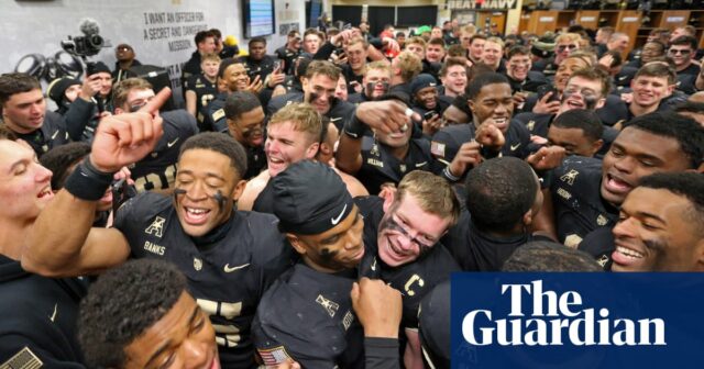 Das Army-Navy-Spiel ist eine willkommene Hommage an eine einfachere Zeit im College-Football

