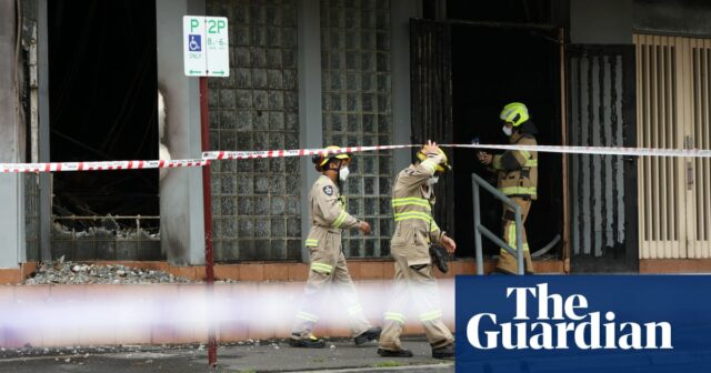 Jüdische Führer verurteilen Angriffe auf Synagogen, die „auf australischem Boden nicht passieren sollten“ – Video

