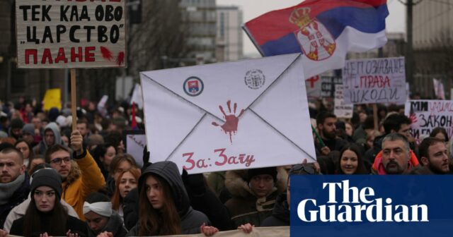 Serbische Studenten demonstrieren in Belgrad zum jüngsten Protest gegen die Bahnhofskatastrophe

