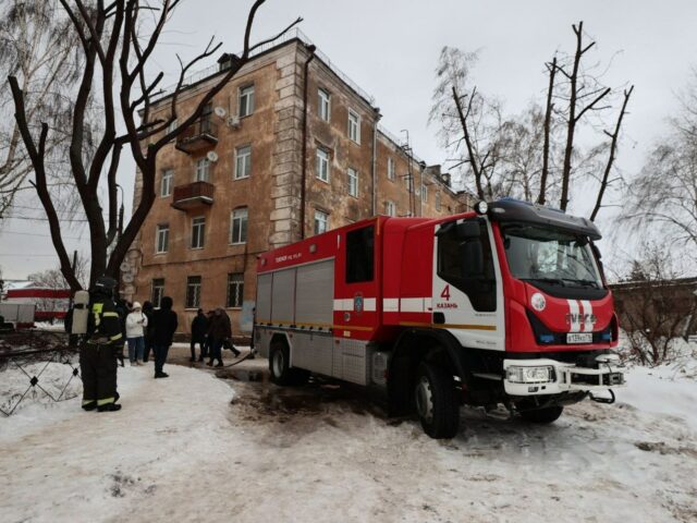 Ukrainische Drohnen schlagen tief in Russland ein, Russland erobert die Stadt Donezk

