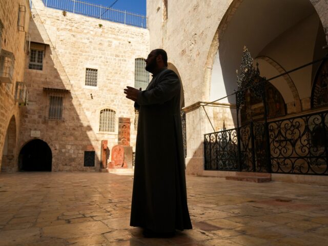 Armenische Christen in der Altstadt Jerusalems spüren, wie sich die Mauern schließen

