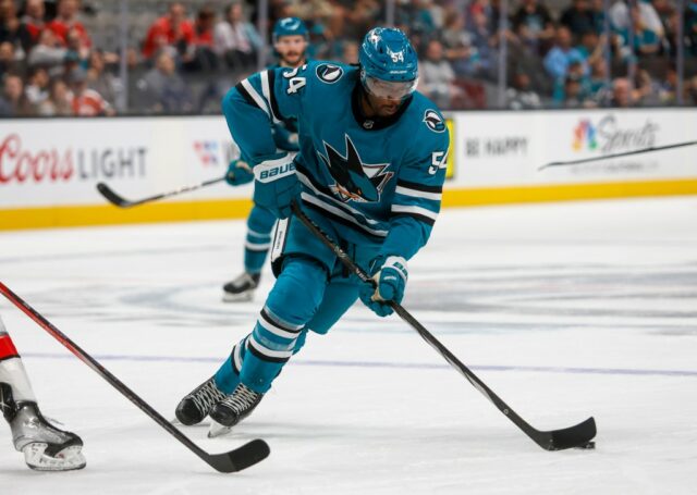 Die San Jose Sharks setzen einen wenig genutzten Stürmer auf Verzichtserklärungen

