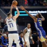 Die Schüsse der Historic Warriors reichten nicht aus, um mit Luka Doncic, Mavericks, mitzuhalten