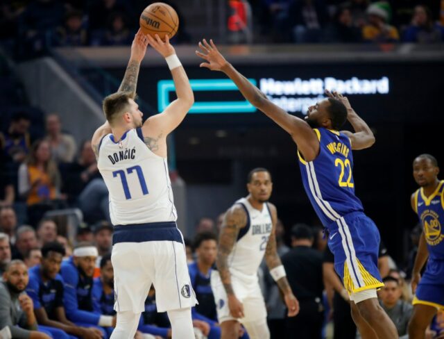 Die Schüsse der Historic Warriors reichten nicht aus, um mit Luka Doncic, Mavericks, mitzuhalten

