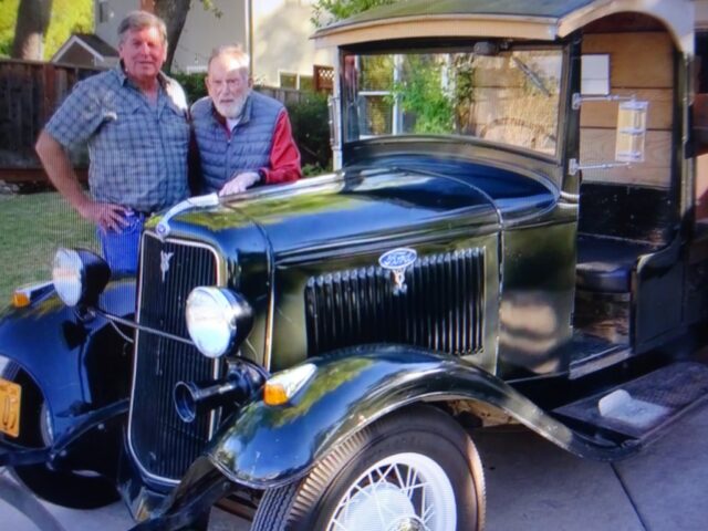 Ich und mein Auto: 34 Ford-Lastwagen in Walnut Creek haben mit der Auslieferung von Milchprodukten in SF begonnen

