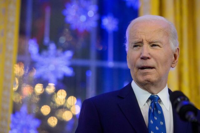 Präsident Biden fordert im Kongress ein Verbot des Aktienhandels

