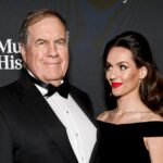 Bill Belichick kann beim Date-Foto mit Jordon Hudson die Augen nicht offen halten