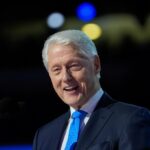 Bill Clinton verlässt das Krankenhaus nach einer Grippebehandlung