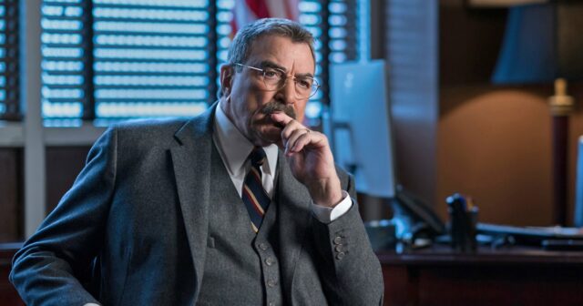 Das „Blue Bloods“-Finale bringt „Hohe Einsätze“ für Frank Reagan von Tom Selleck

