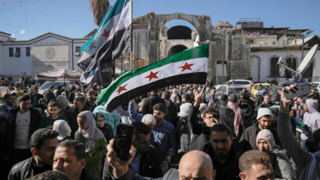 Syrische Behörden ernennen HTS-Angehörige zu Außen- und Verteidigungsministern

