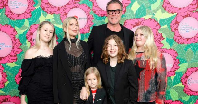 Tori Spelling glaubt, dass der Aufenthalt bei Dean McDermott den Kindern keinen Gefallen getan hat

