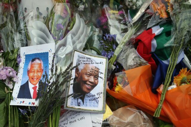 Heute in der Geschichte: 5. Dezember: Nelson Mandela stirbt im Alter von 95 Jahren

