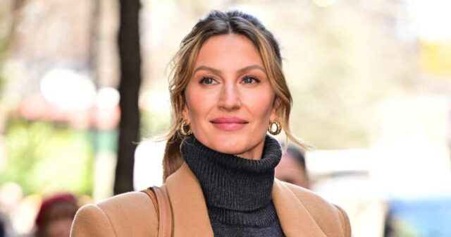 Die schwangere Gisele Bündchen stellt am Strand ihren Babybauch im Bikini zur Schau 

