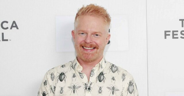 Wie sehr ist Jesse Tyler Ferguson wie wir? Wir haben es auf die Probe gestellt

