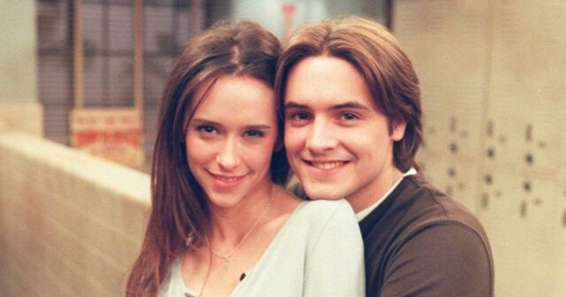 Jennifer Love Hewitt in „Boy Meets World“ Cameo-Auftritt an der Seite von Ex Will Friedle

