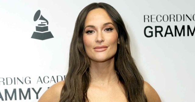 Kacey Musgraves verflucht öffentlich den Fan, der sie mitten im Auftritt gestohlen hat

