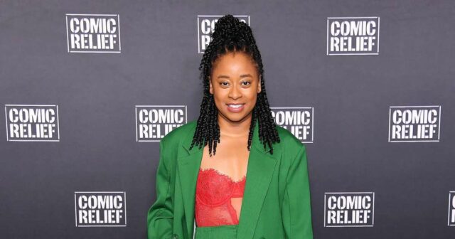 Phoebe Robinson erklärt, wie sie eine Social-Media-Community aufbaut

