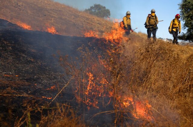 Für Montag ist ein kontrollierter Brand im Küstengebiet von San Mateo County geplant

