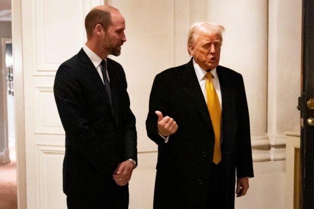 Donald Trump scheint nicht mit den 1,80 m von Prinz William mithalten zu können

