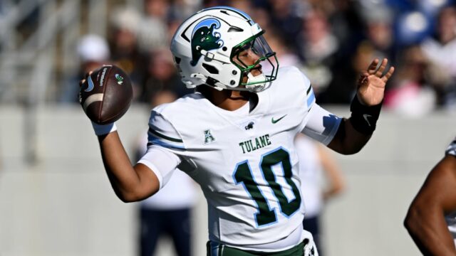 Wie vergleicht man Tulane vs. Schauen Sie sich Armeefußball ohne Kabel an

