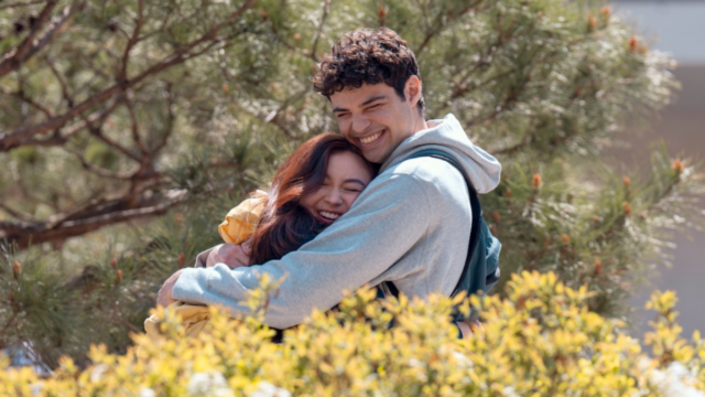 Der Trailer zur zweiten Staffel von „XO, Kitty“ zeigt die Rückkehr des To-All-The-Boys-Frauenschwarms Peter Kavinsky

