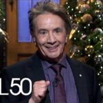 Martin Short bringt in seinem SNL-Musikmonolog Weihnachtsstimmung (und Braten).