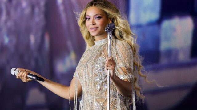 Wer wird Beyoncé während ihrer epischen Weihnachts-Halbzeitshow auf Netflix auf der Bühne begleiten?

