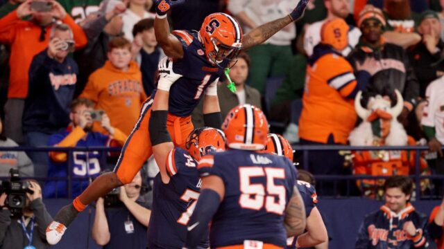 So können Sie Syracuse vs. Washington State ohne Kabel sehen

