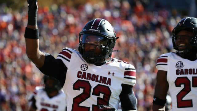 So schauen Sie sich South Carolina vs. Illinois ohne Kabel an

