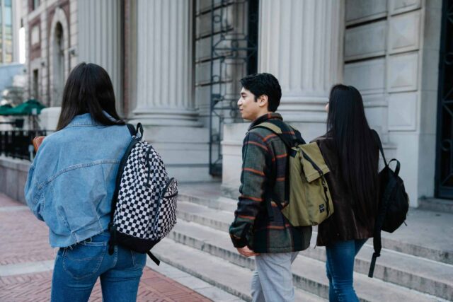 Die Risiken von Fehlinformationen zur Einwanderung für Kanadas internationale Studenten

