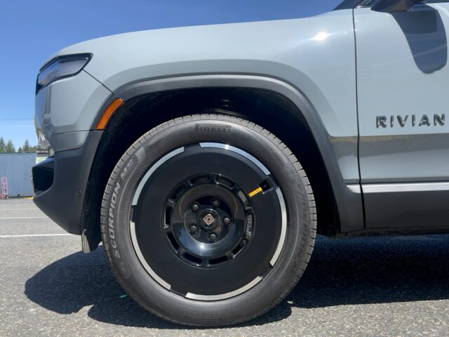 rivian next-gen r1s-new tire