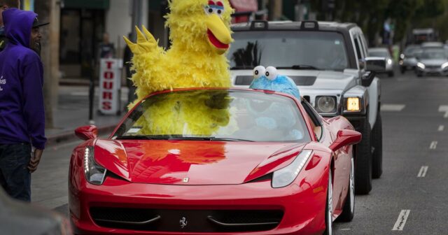 Krümelmonster, Big Bird und Elmo brauchen eine neue „Sesamstraße“-Adresse

