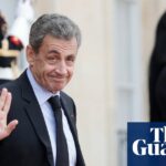 Nicolas Sarkozy steht vor Gericht und wird beschuldigt, illegale Gelder von Gaddafi erhalten zu haben