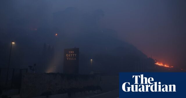 Das Feuer erreicht das Museumsgelände der Getty Villa in Kalifornien, Gebäude werden jedoch nicht niedergebrannt

