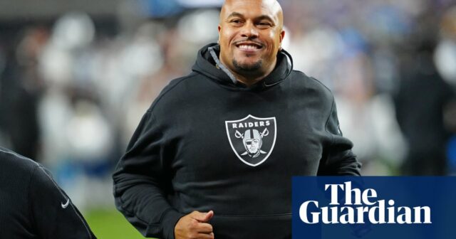 Die Las Vegas Raiders entlassen Antonio Pierce nach nur einer Saison als Trainer

