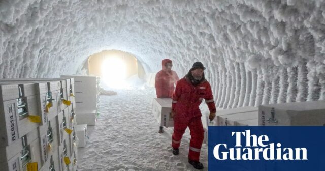 Antarktische Höhle und ein rotes Eichhörnchen: Fotos des Tages – Donnerstag

