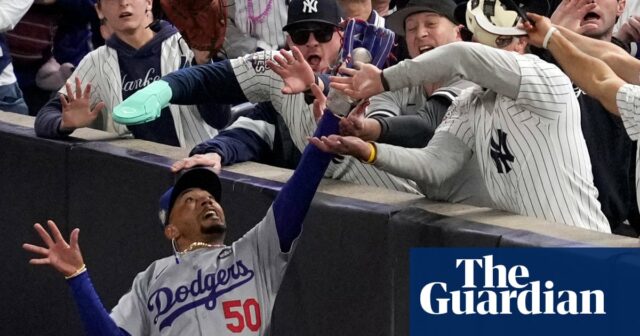 MLB verbietet Yankee-Fans, die sich bei der World Series mit Betts angelegt haben, auf unbestimmte Zeit

