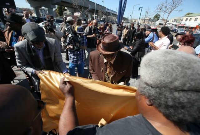 Oakland Blues Walk of Fame, der von Dieben zielte, die 150.000 Dollar Schaden verursachen

