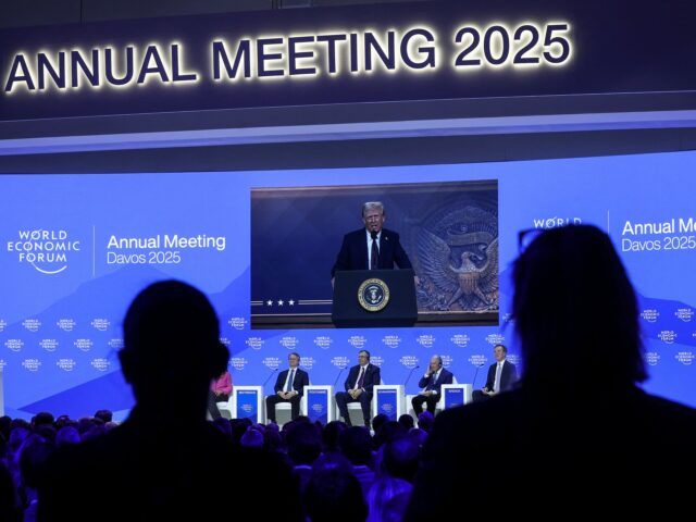 US-Präsident Trump droht auf dem Weltwirtschaftsforum 2025 in Davos mit Zöllen

