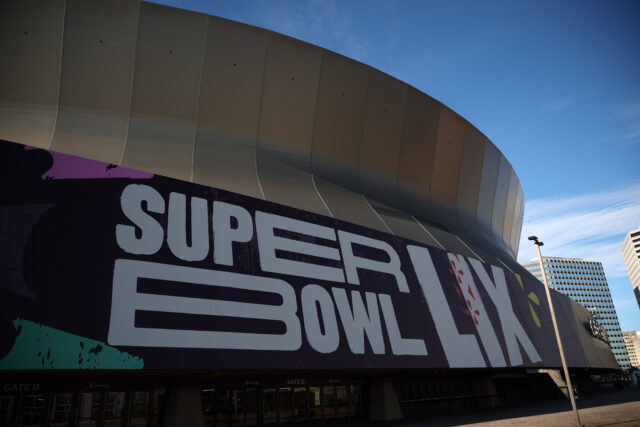 New Orleans, Louisiana - 16. Januar: Der Caesars Superdome wird am 16. Januar 2025 in New Orleans, Louisiana, für Super Bowl LIX im Caesars Superdome vorbereitet. (Foto von Chris Graythen/Getty Images)