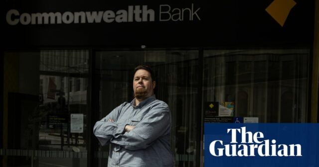 Adrian war „beunruhigt“ darüber, dass er von der Commonwealth Bank unterbezahlt wurde. Er hofft, dass neue Gesetze die Arbeitnehmer schützen

