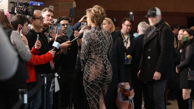 Jennifer Lopez besucht die Sundance Filmpremiere und hypnotisiert den Menschen

