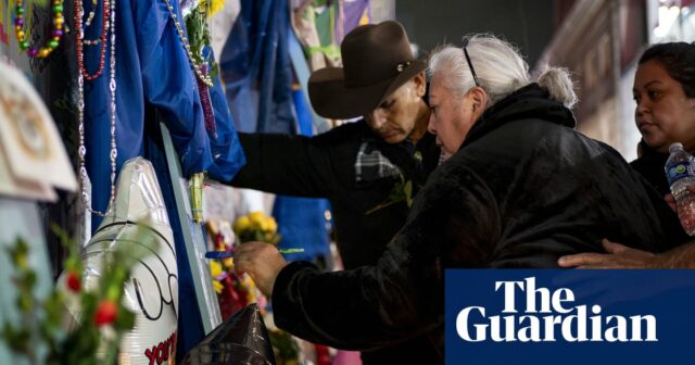 Trauernde gedenken der Menschen, die bei einem Lkw-Angriff in New Orleans getötet wurden – Video

