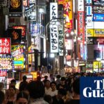 Japan fordert die Australier auf, ausgetretene Pfade zu verlassen, da Touristen-Hotspots mit Rekordansammlungen überschwemmt werden