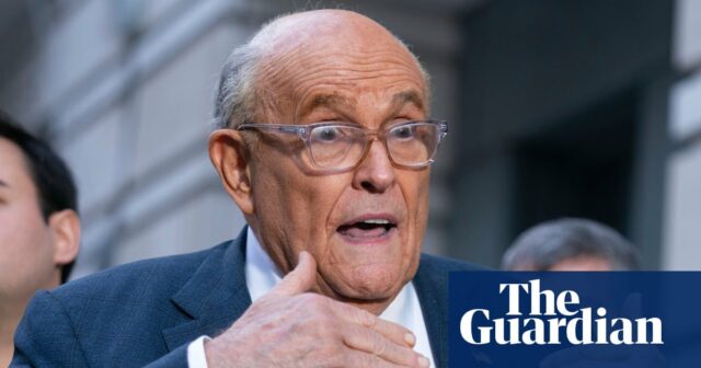 Rudy Giuliani wurde im Jahr 2020 erneut wegen Missachtung des Gerichts wegen Wahllügen verurteilt

