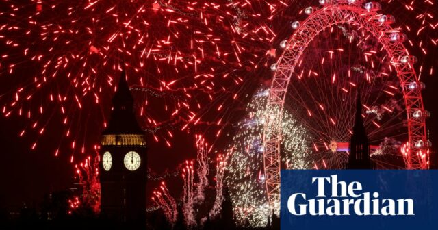 London begrüßt das neue Jahr mit einem Feuerwerk, da das Wetter in ganz Großbritannien Veranstaltungen absagt

