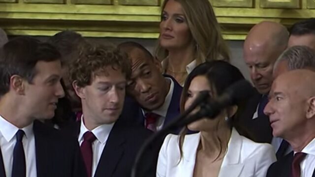 Mark Zuckerberg wurde bei der Amtseinführung dabei gesehen, wie er auf Lauren Sanchez‘ Brüste starrte

