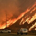 Ein neuer Waldbrand in den USA wütet in einer Bergkette nördlich von Los Angeles