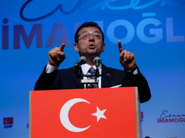 Istanbul Bürgermeister Imamoglu vor Gericht als türkische Opposition befürchtet, Crash

